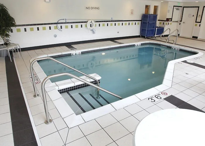 Hotel Fairfield & By Marriott 3*
