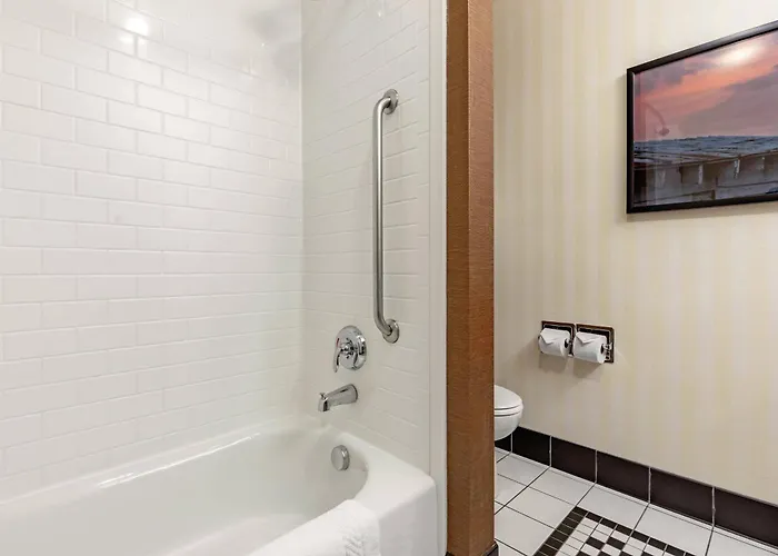 Fairfield & By Marriott Hotel Rockford
