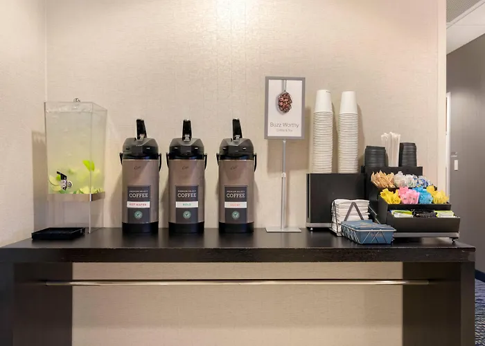 Hotel Fairfield & By Marriott 3*