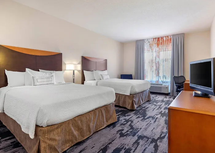 Hotel Fairfield & By Marriott Rockford