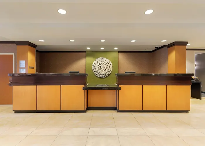 Fairfield & By Marriott Отель