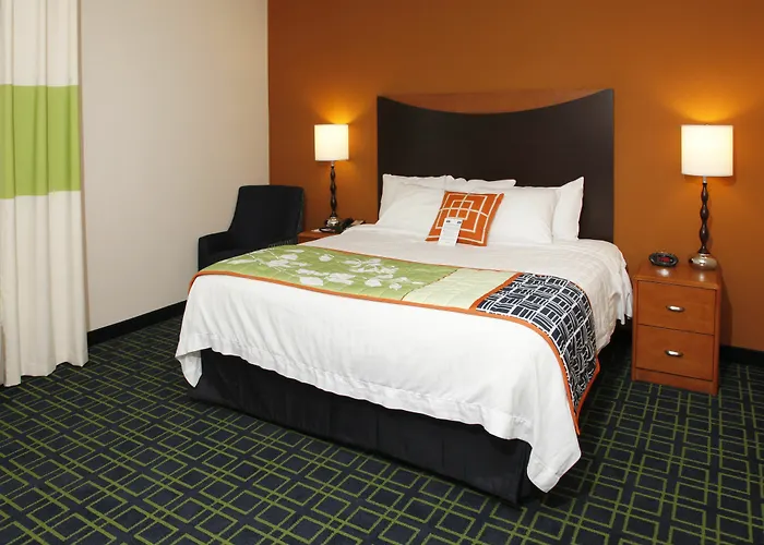 Hotel Fairfield & By Marriott Rockford