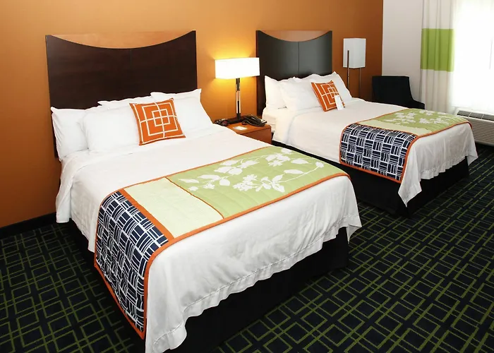 Hotel Fairfield & By Marriott