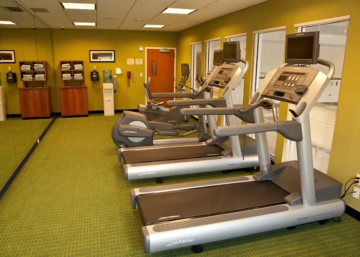 Fairfield & By Marriott 3* Rockford